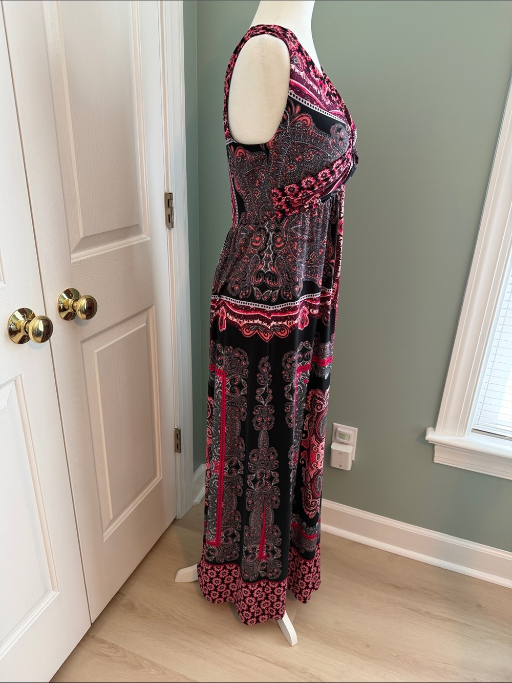Soma Black and Pink Paisley V-Neck Maxi Dress - Picture 5 of 8